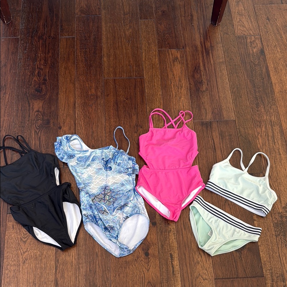 Set of 4 swimsuits. Size 10